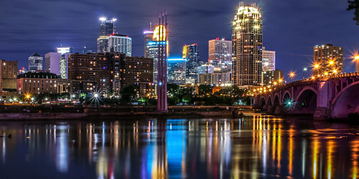 Downtown Minneapolis, MN at night - EdgeConneX data centers & colocation